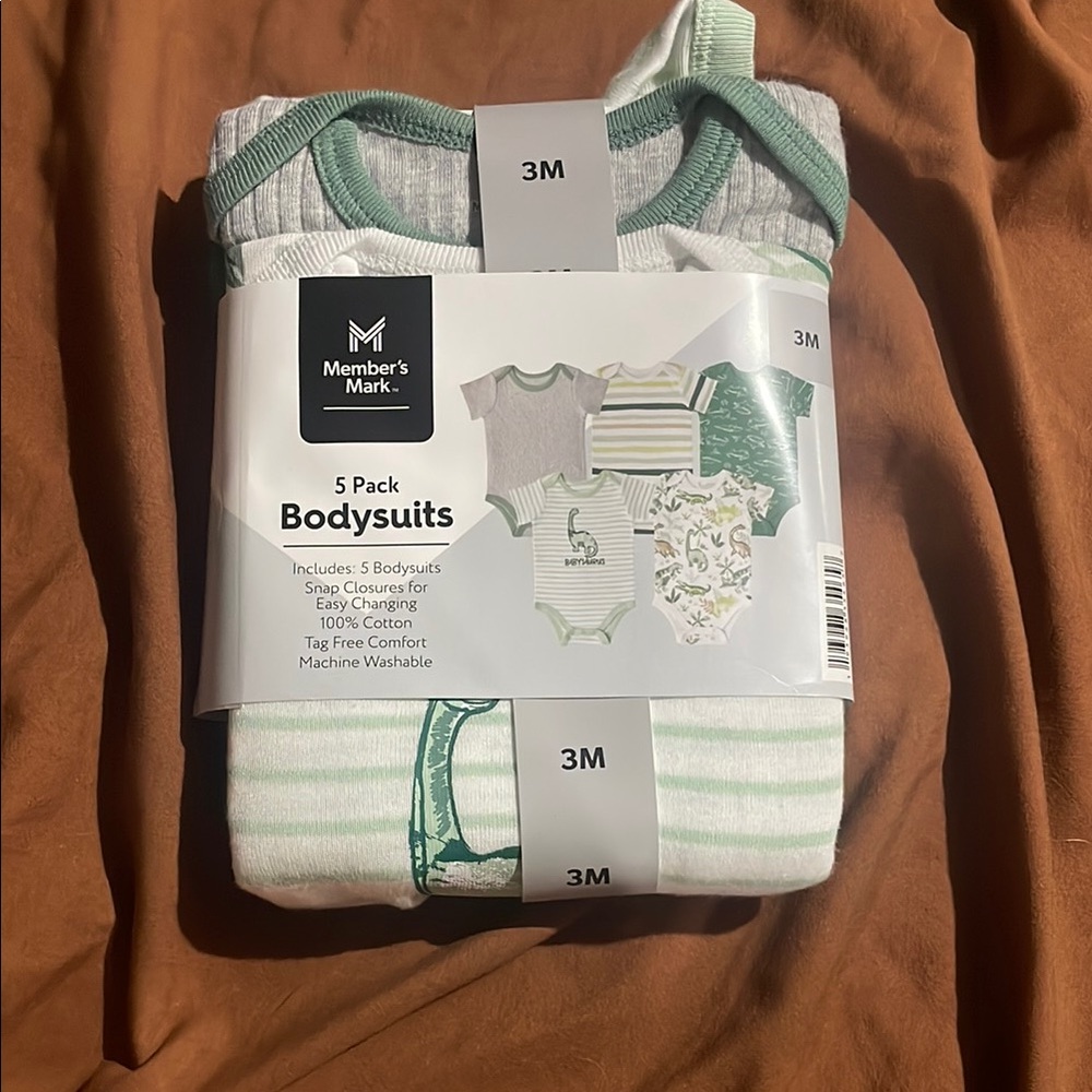 Member's Mark Green and Gray Baby Bodysuits - 5 Pack